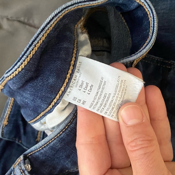 American eagle, high rise jegging, blue Jean, size 4 short - Picture 3 of 3